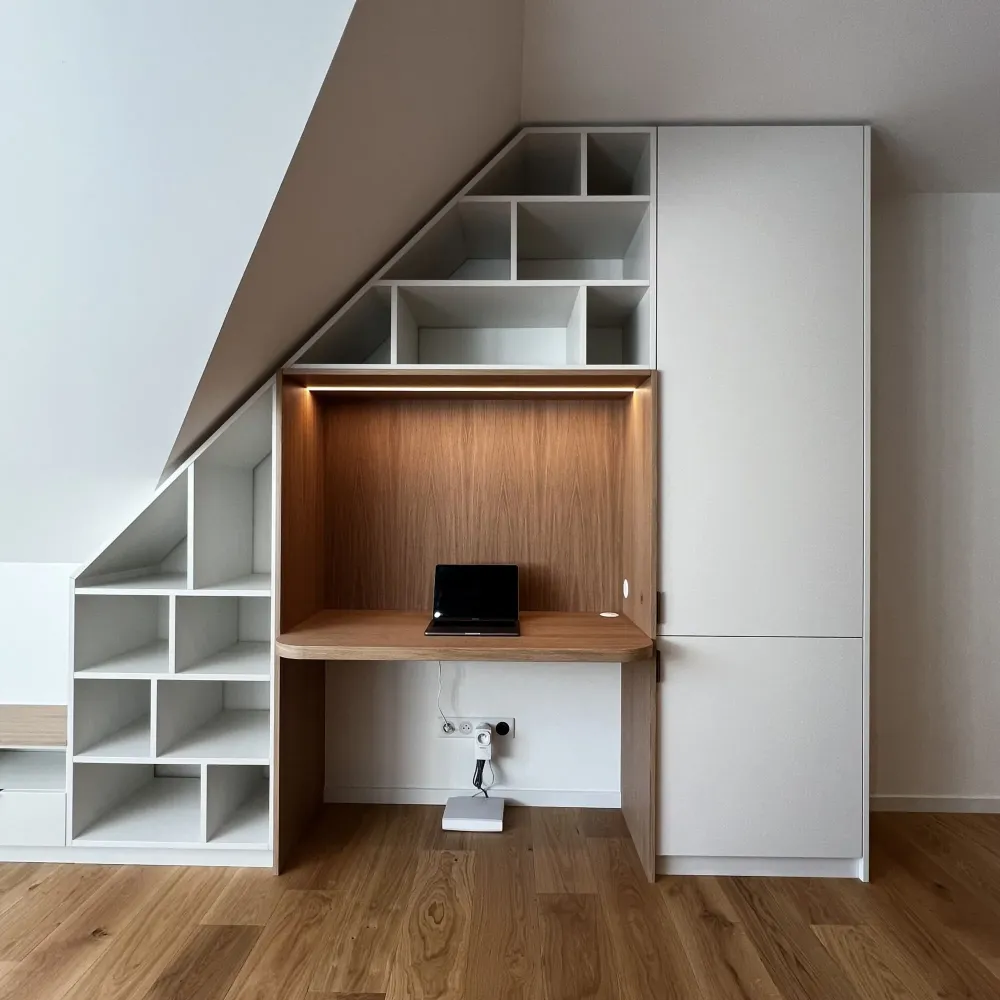 Bureau sous les toits