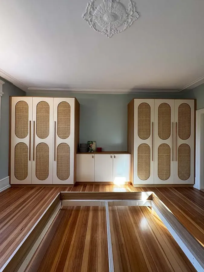 Armoires de chambre symétriques